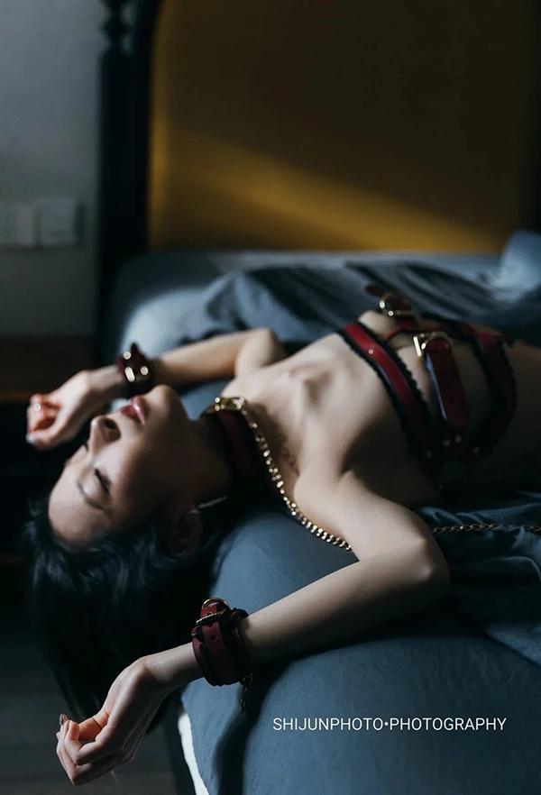 抖音超美反差博主roo8888s妮子私拍火辣尺度视图(23)