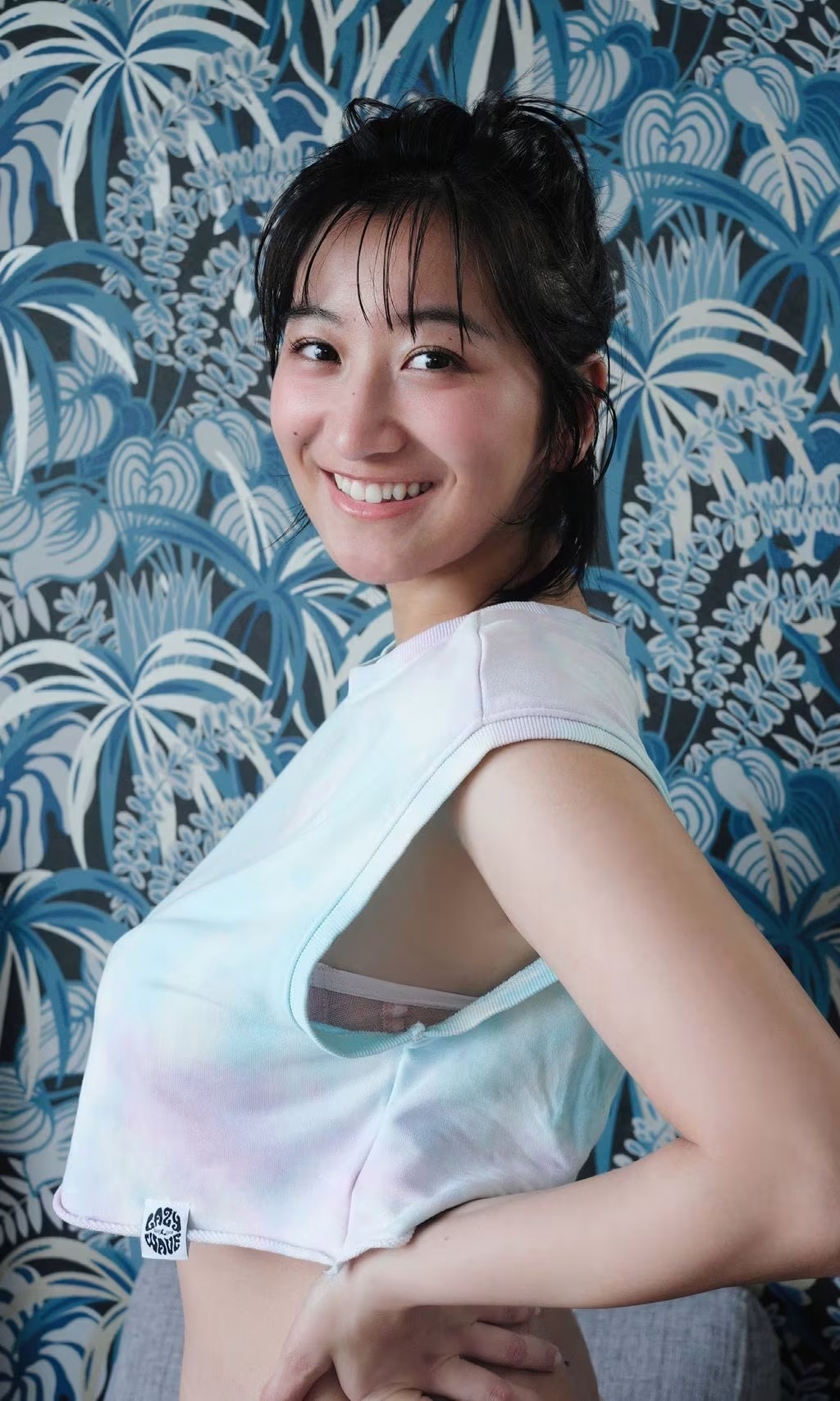榎原依那數字限定寫真集【花與花～再來一次！】(114)