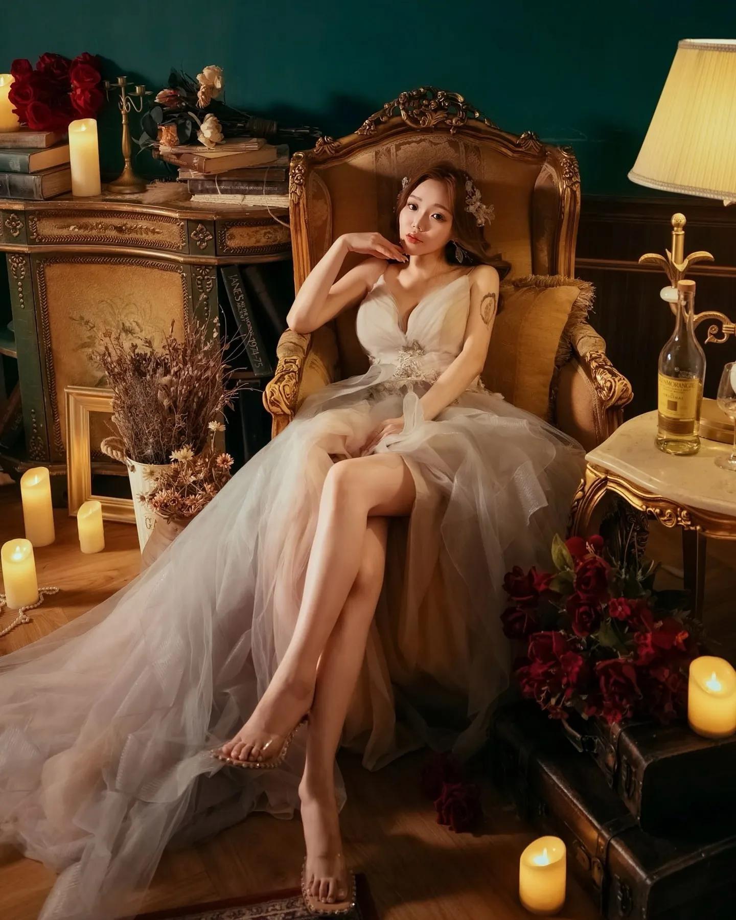 白嫩美体「孟孟Meng」甜美脸蛋好有恋爱感 让人受不了(2)