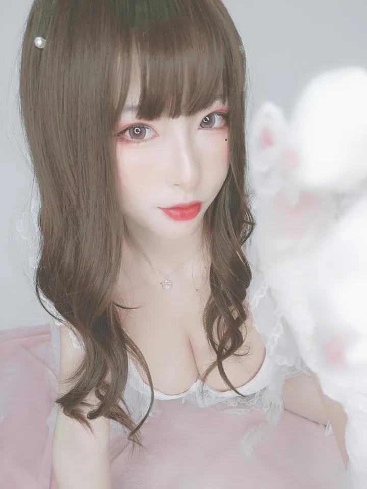 清水由乃《浪漫花嫁2》显眼爆乳大胆挑逗你(13)