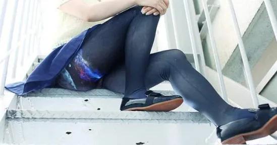 工口味十足的蜜桃臀甜美的让人想咬一口！怎么裙底传来阵阵水果香阿（闻～(9)