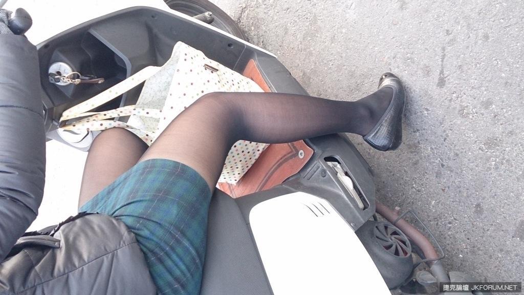 黑鸭鸭的就是外面的景象(25)