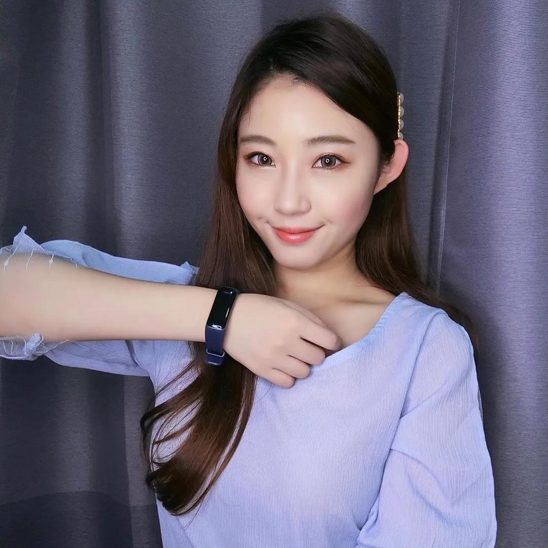 火辣胴体正妹凯萨琳 外型亮丽、身材抢镜(6)