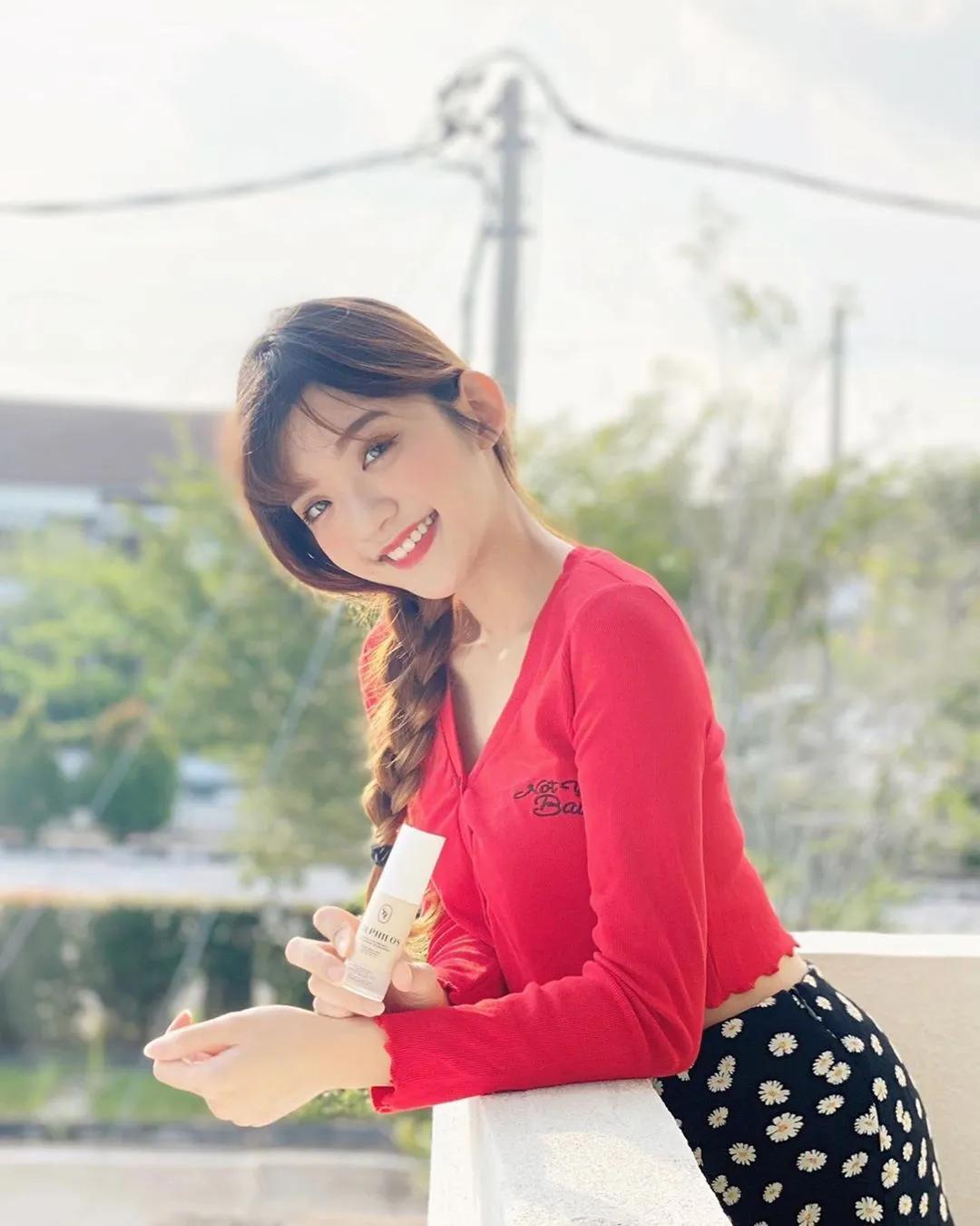 有的女生就是一副长不大的样子 Julene(13)