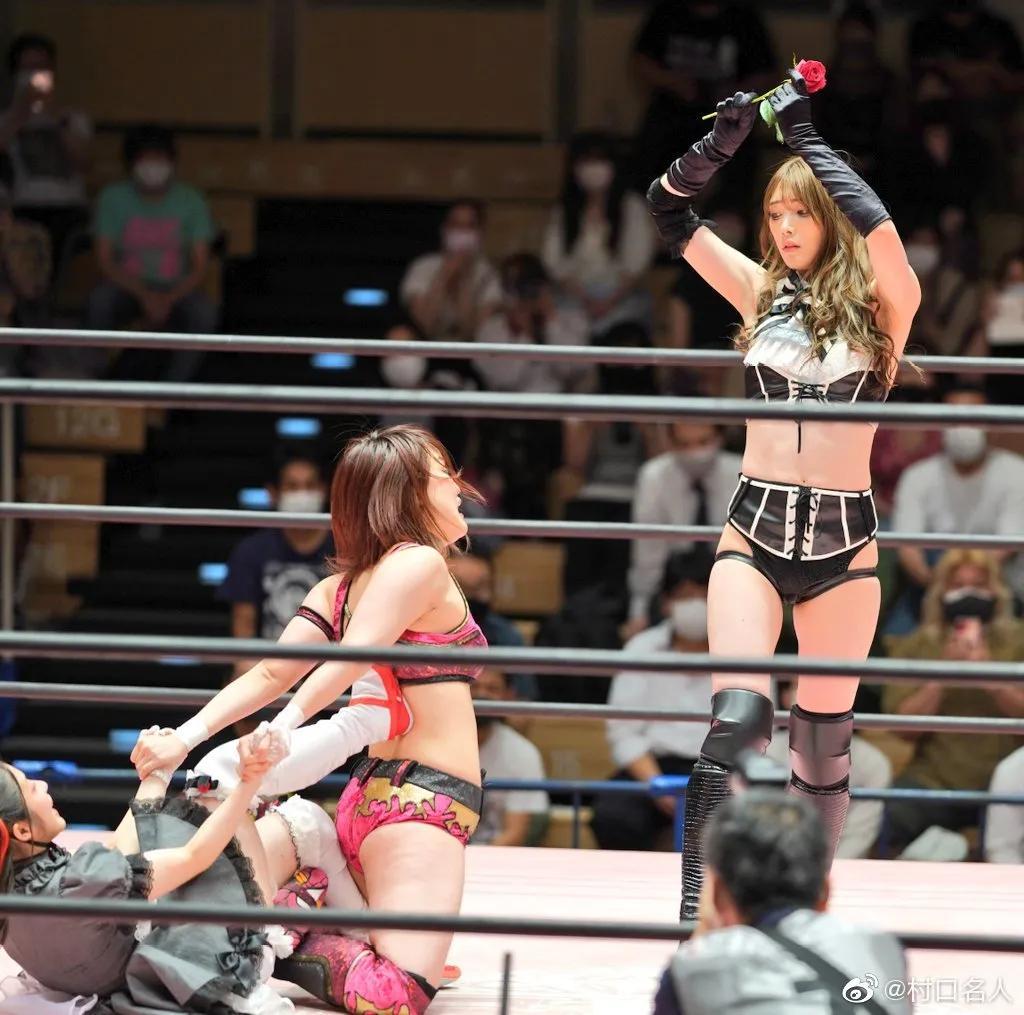 想被夹？日本美女摔角选手《赤井沙希》华丽外型号称「摔角界林志玲」！