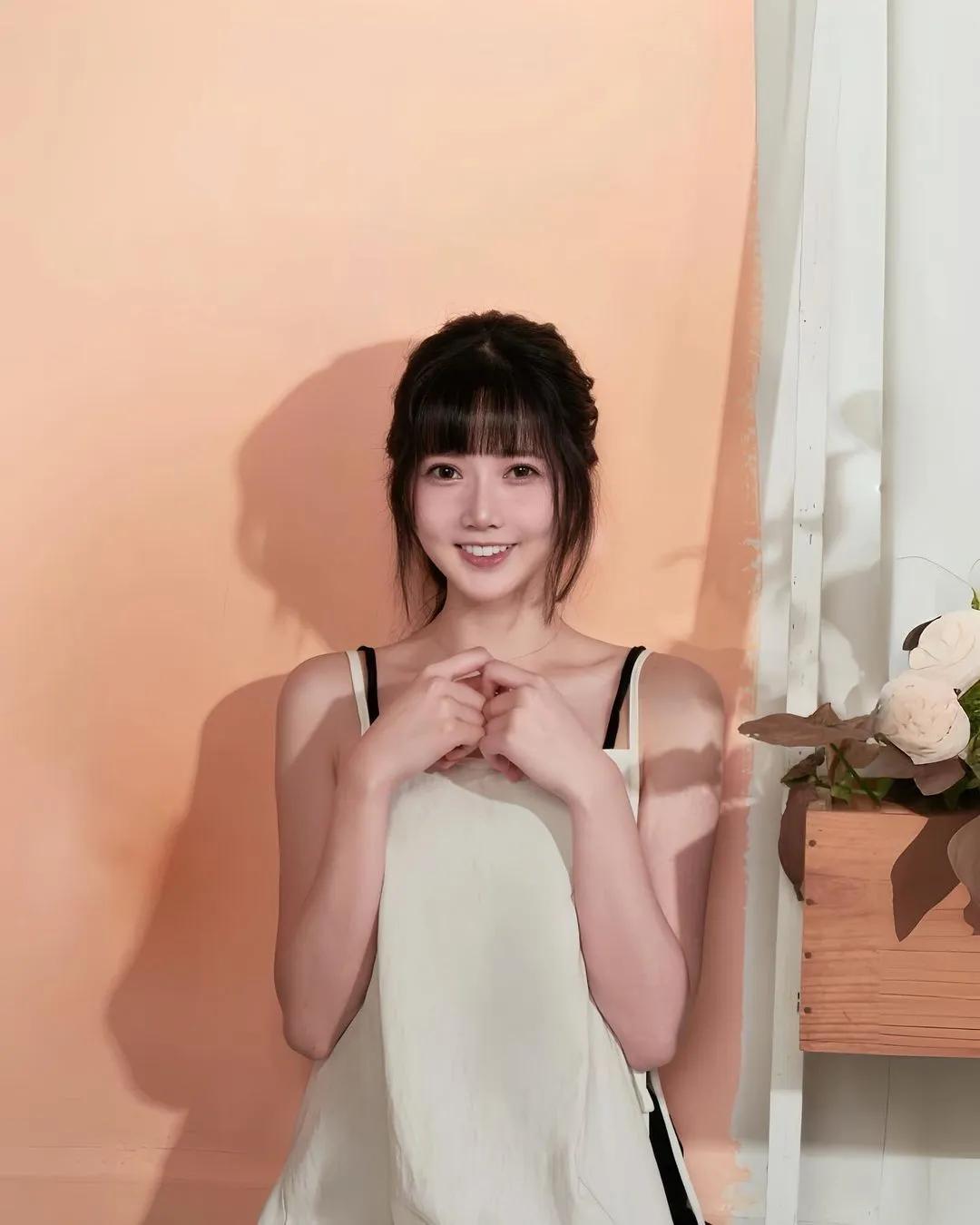 清秀女孩「宸宸Angelia」甜美脸蛋令人著迷不已(2)