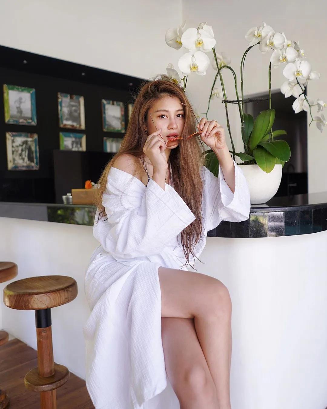 韵芝~ 我们没有秋天 更没有冬天