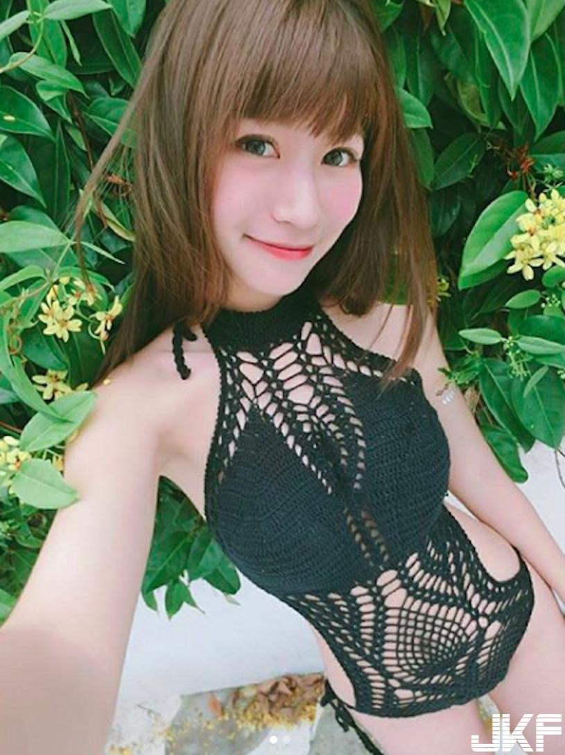 「高雄正妹」颜值好惊人！惹火白皙S曲线，还是彰师范高材生！