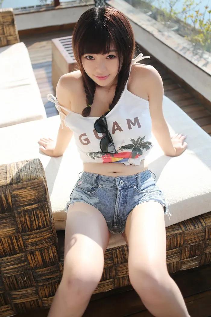 可爱D奶妹民宿清凉旅拍(6)