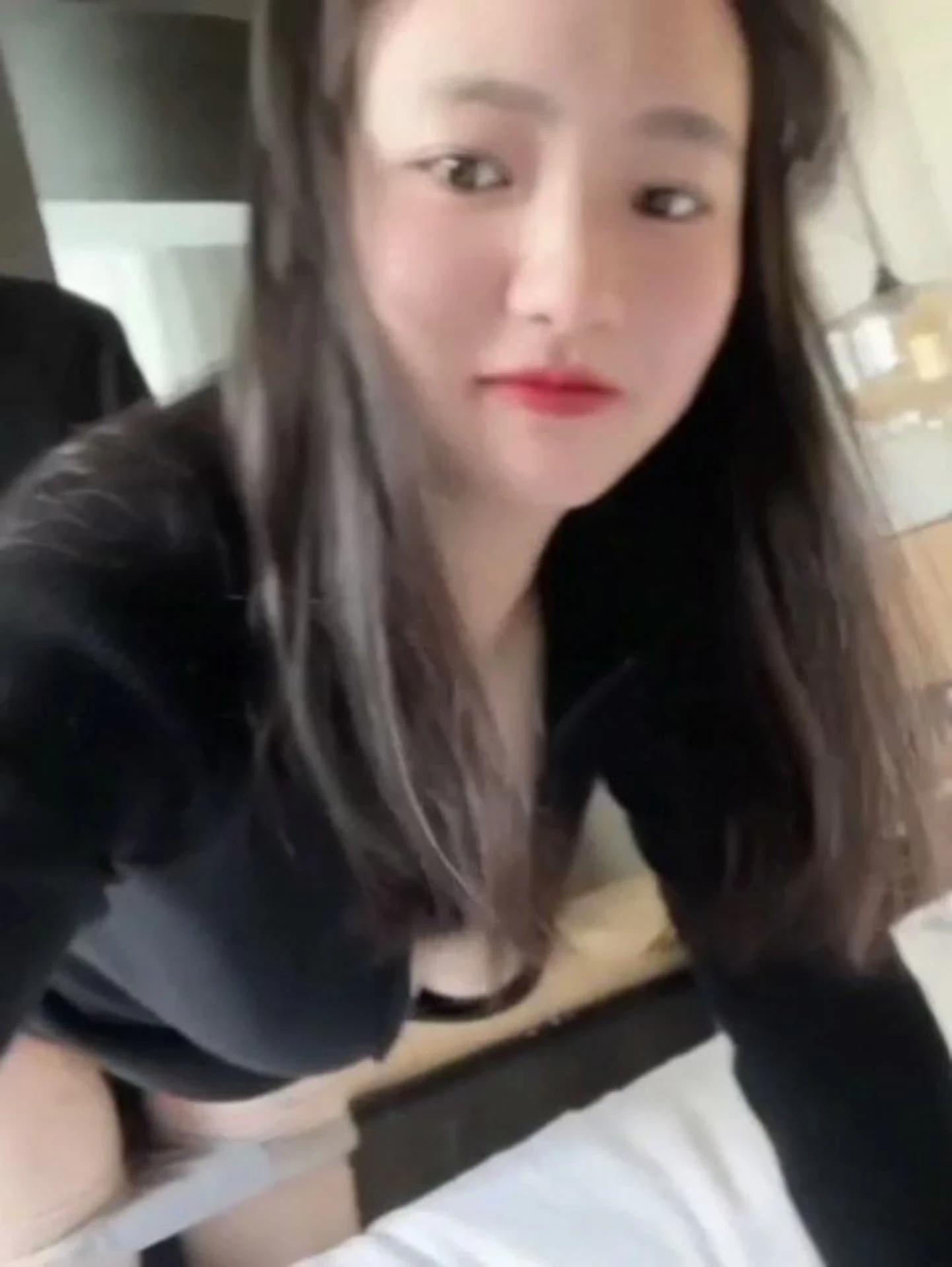 張小萍騷妻的誘惑露出 42P(39)