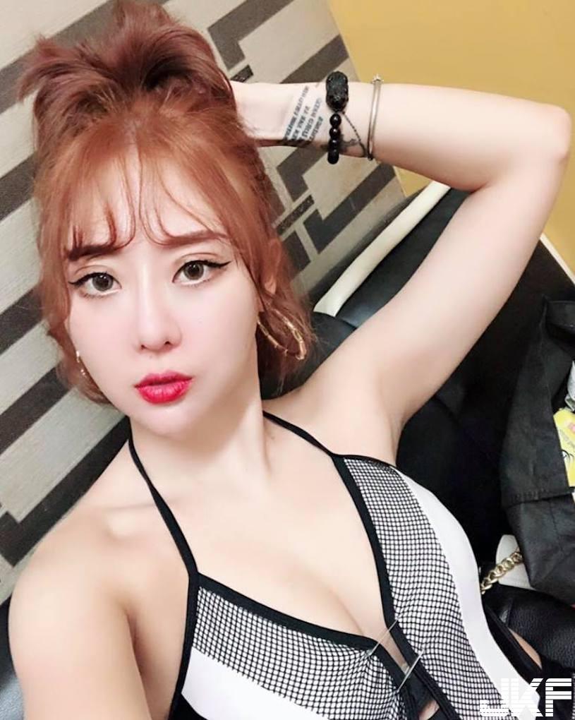 小恶魔DJ「性感辣照」好喷血，逆天曲线让人受不了！(9)