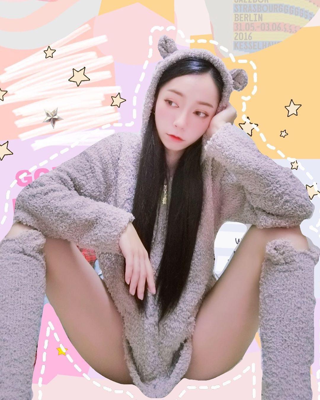 飘 那电人大眼玲珑曲线让人难以抗拒(20)