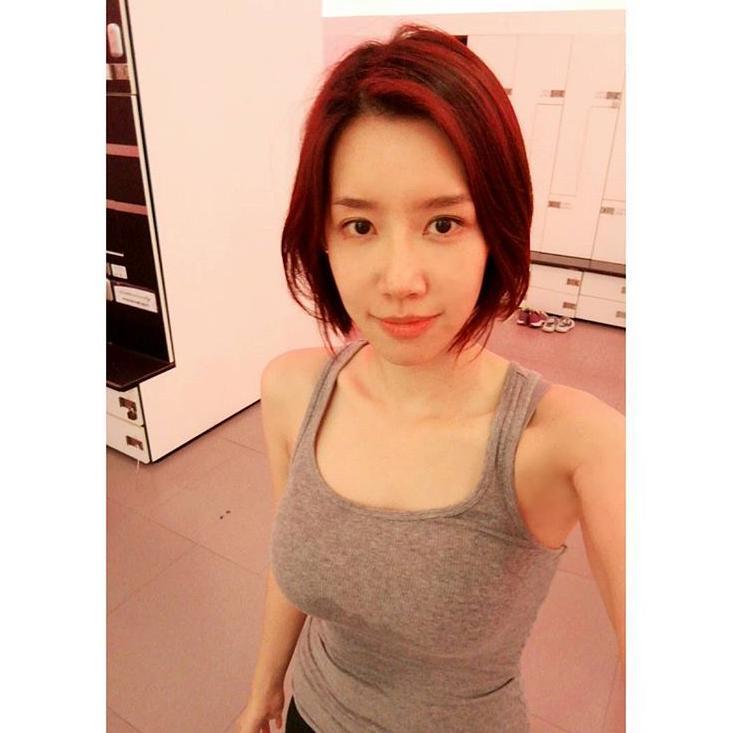 极品辣妈4ni？美若天仙「泰国郭雪芙」　超浑圆长辈快满出来惹(6)