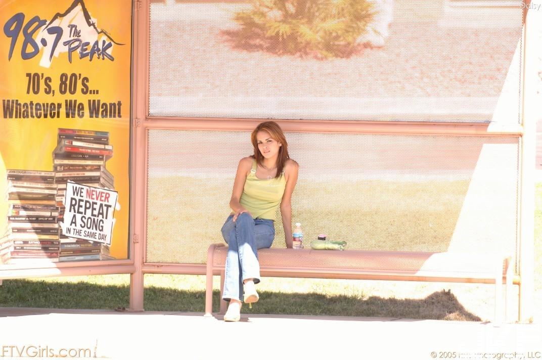 Nici Dee-Faccea(208)