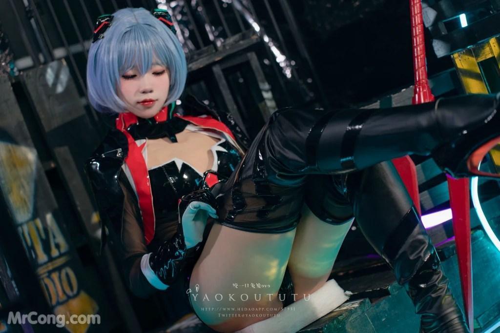 Coser@黏黏团子兔:『黑凌波』&小剧场 (50 photos )(27)