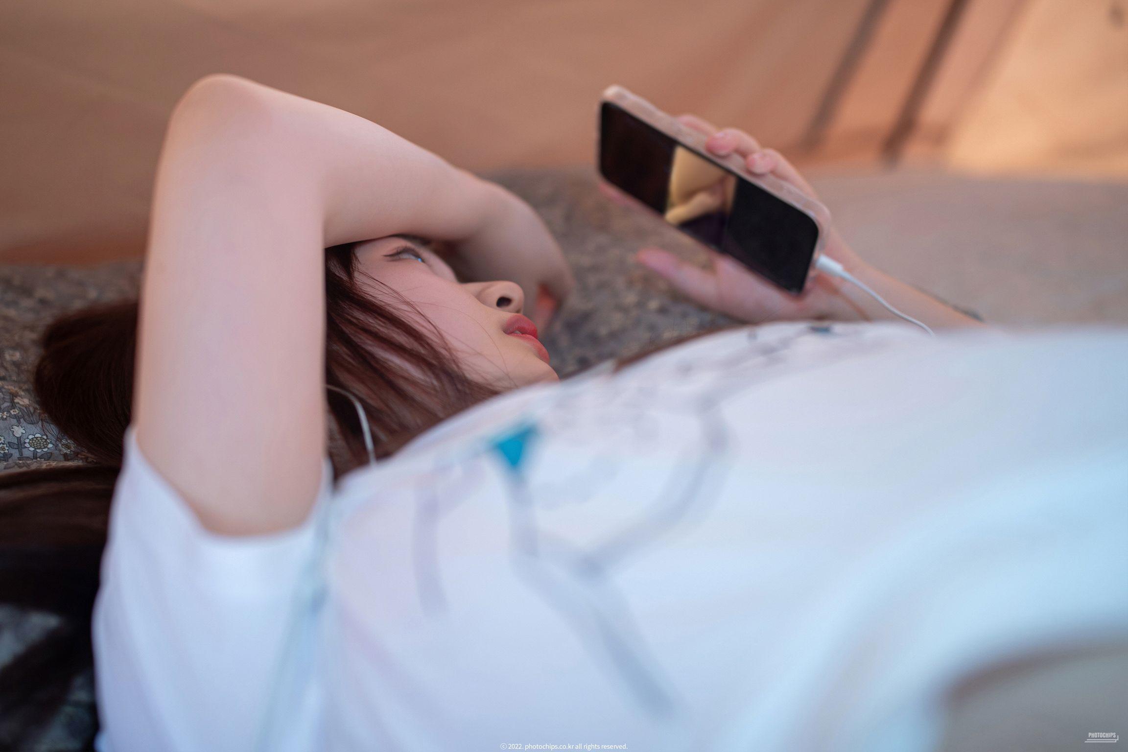 Photochips Vol.127 No.9: Sia (시아) (155 photos)(28)