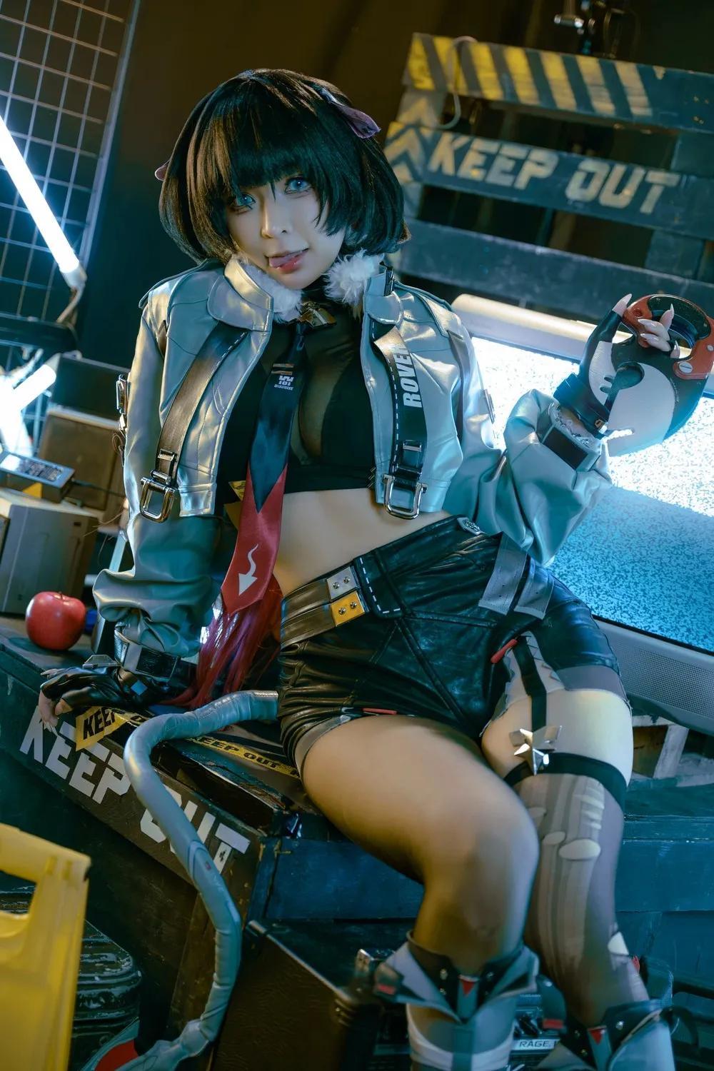 Umeko J Jane Doe(16)