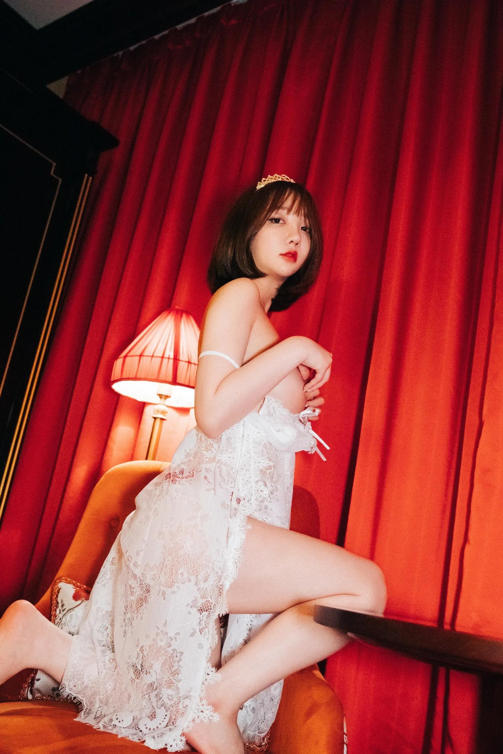 [Loozy] Son Ye-Eun (손예은) - Halloqueen (S.Ver)(82)