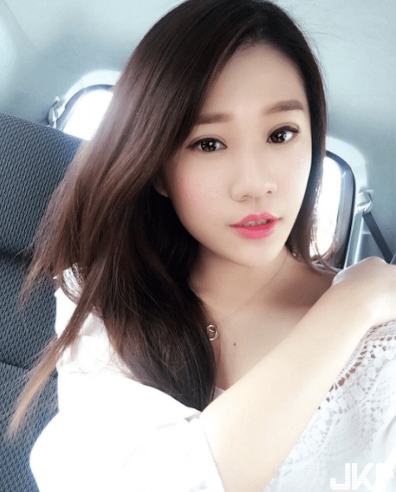 超商「逆天长腿辣妹」整个让人不敢靠近！这完美身材真让人受不了…-小湿妹图(10)