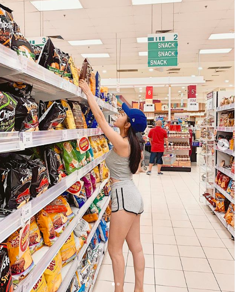 美艳长发妹「张雪儿」环游世界打高尔夫！打扮火辣谁看了不想一杆进洞～-小湿妹图(16)