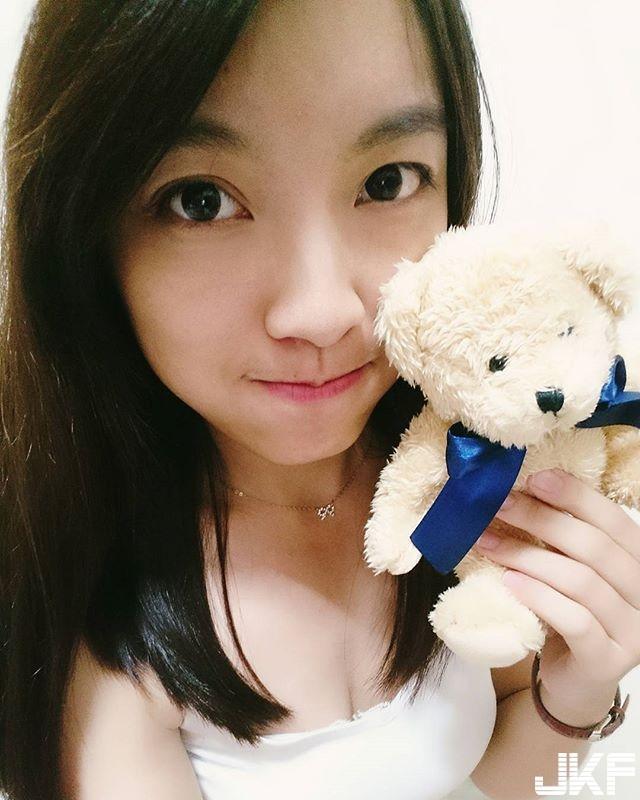 超甜美「女警」号称警界女神！网友跪求上铐带走，路边遇到绝对立马违规…-小湿妹图(18)