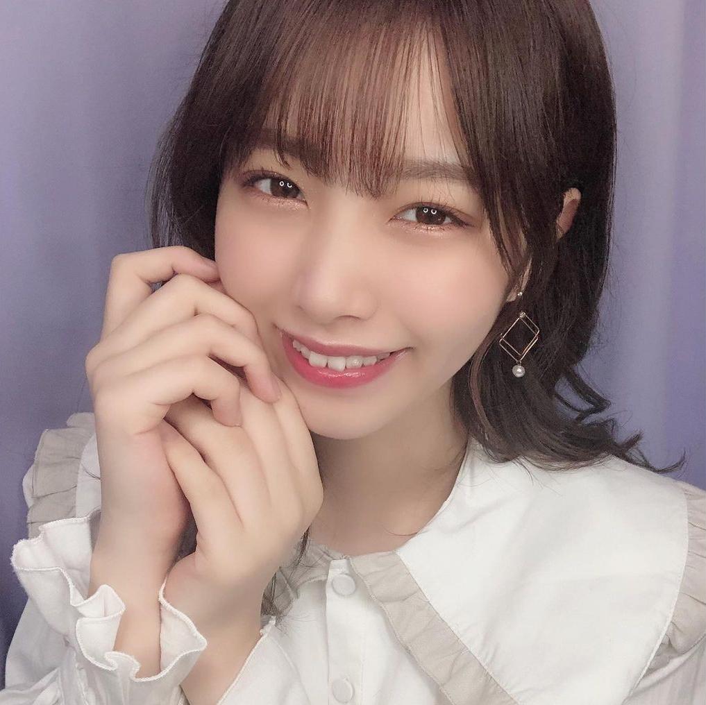 棒球打击场惊见「甜萌啤酒妹」运动内衣单穿性感挥击　一口都没喝就已醉(32)