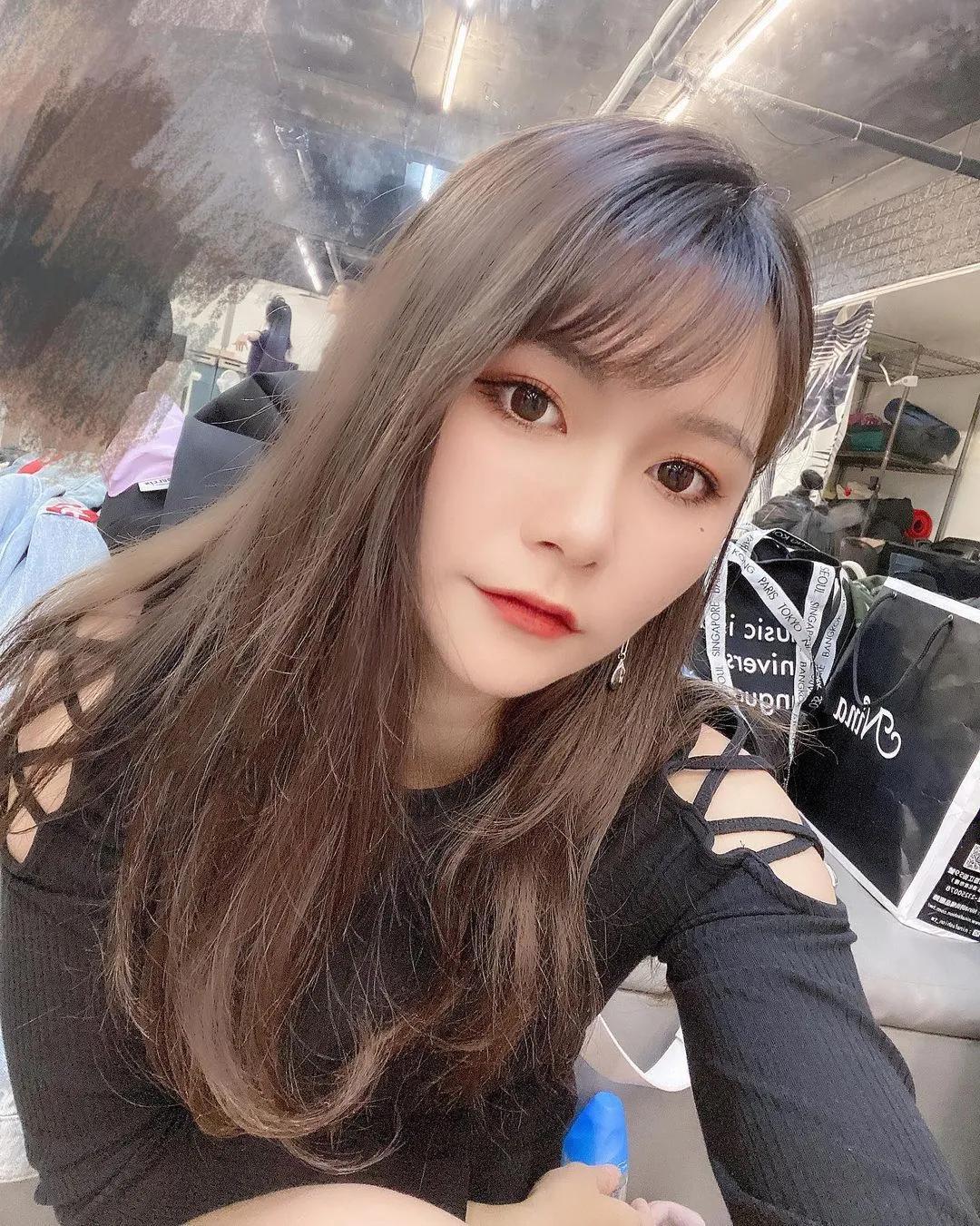 林依linyi 甜美女孩来征服你女孩来 逆天颜值惊人(1)