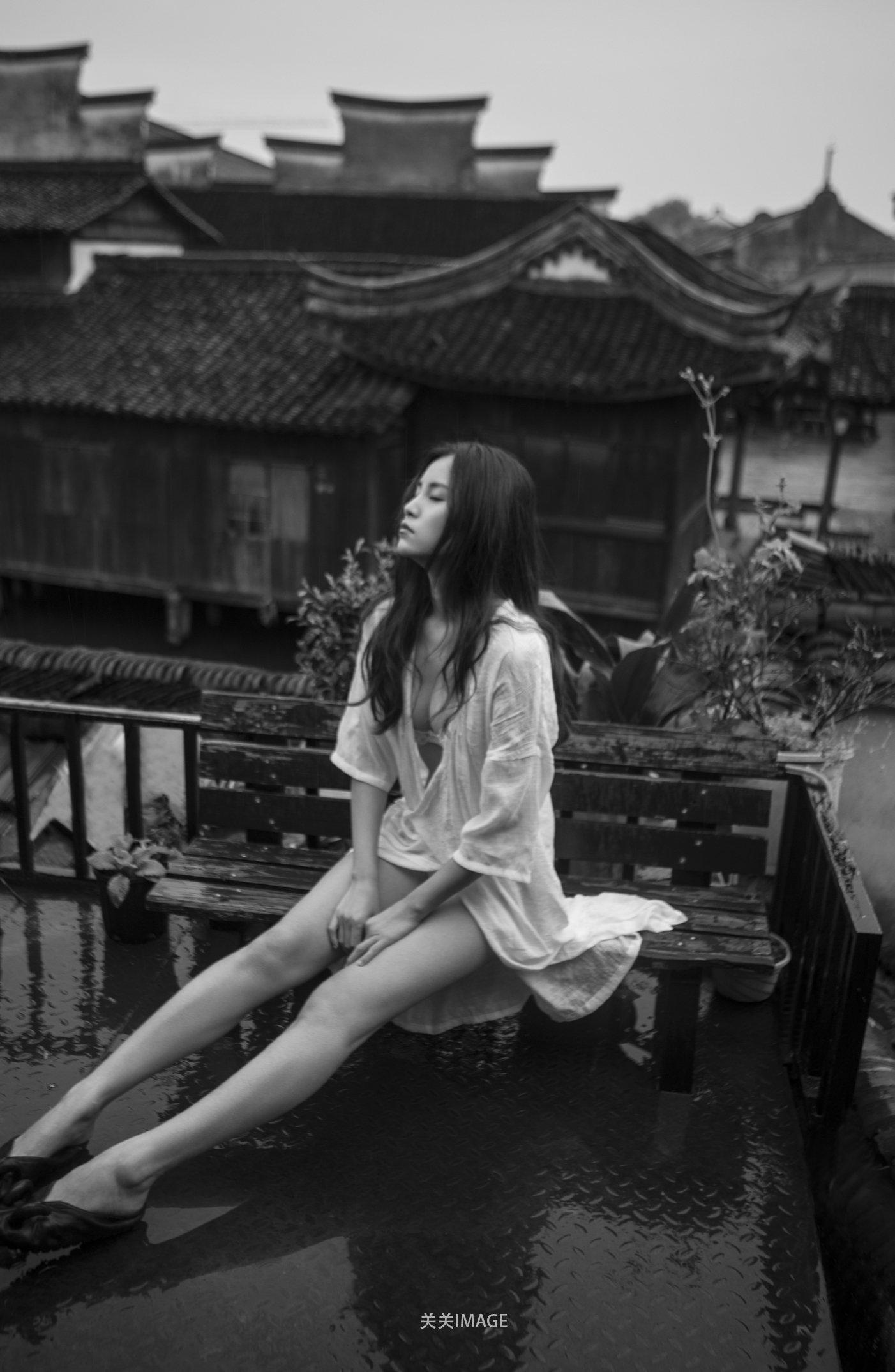国模套图 摄影师刘嘉摄影作品《乌性大片》(1)