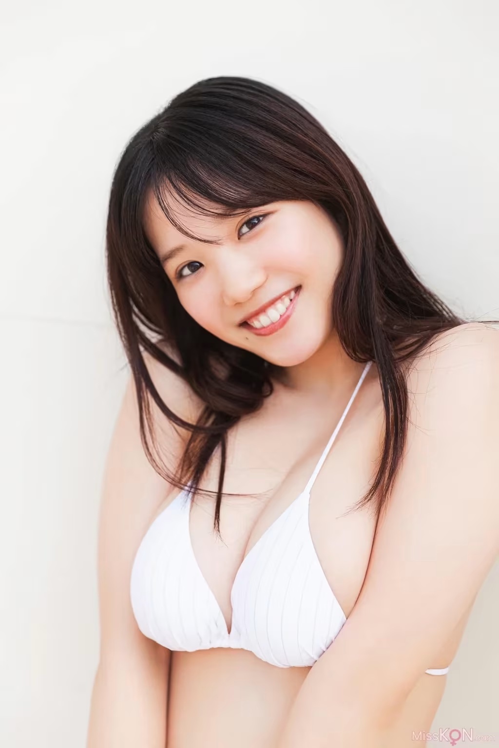 [JP] Minami Hori (堀みなみ)： FRIDAYデジタル寫真集 聖なるHカップ Vol.1 (61 photos) - ( Page 1 / 2 )(34)