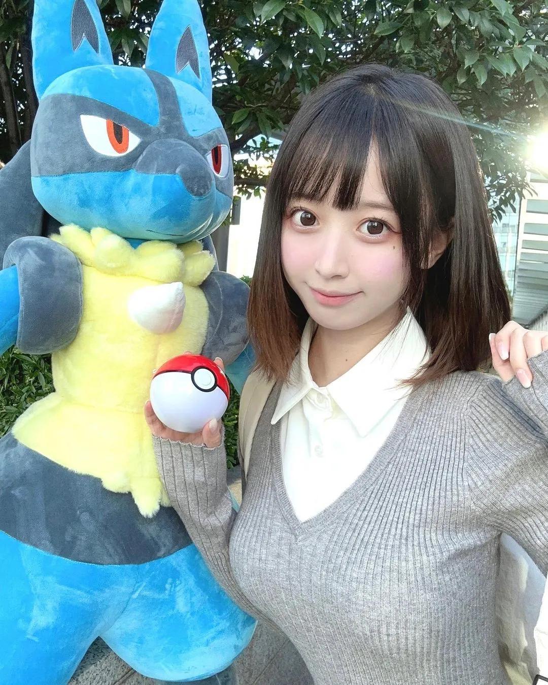 甜萌Cos妹「Yami」清纯脸蛋＋魔鬼身材让人Hold不住