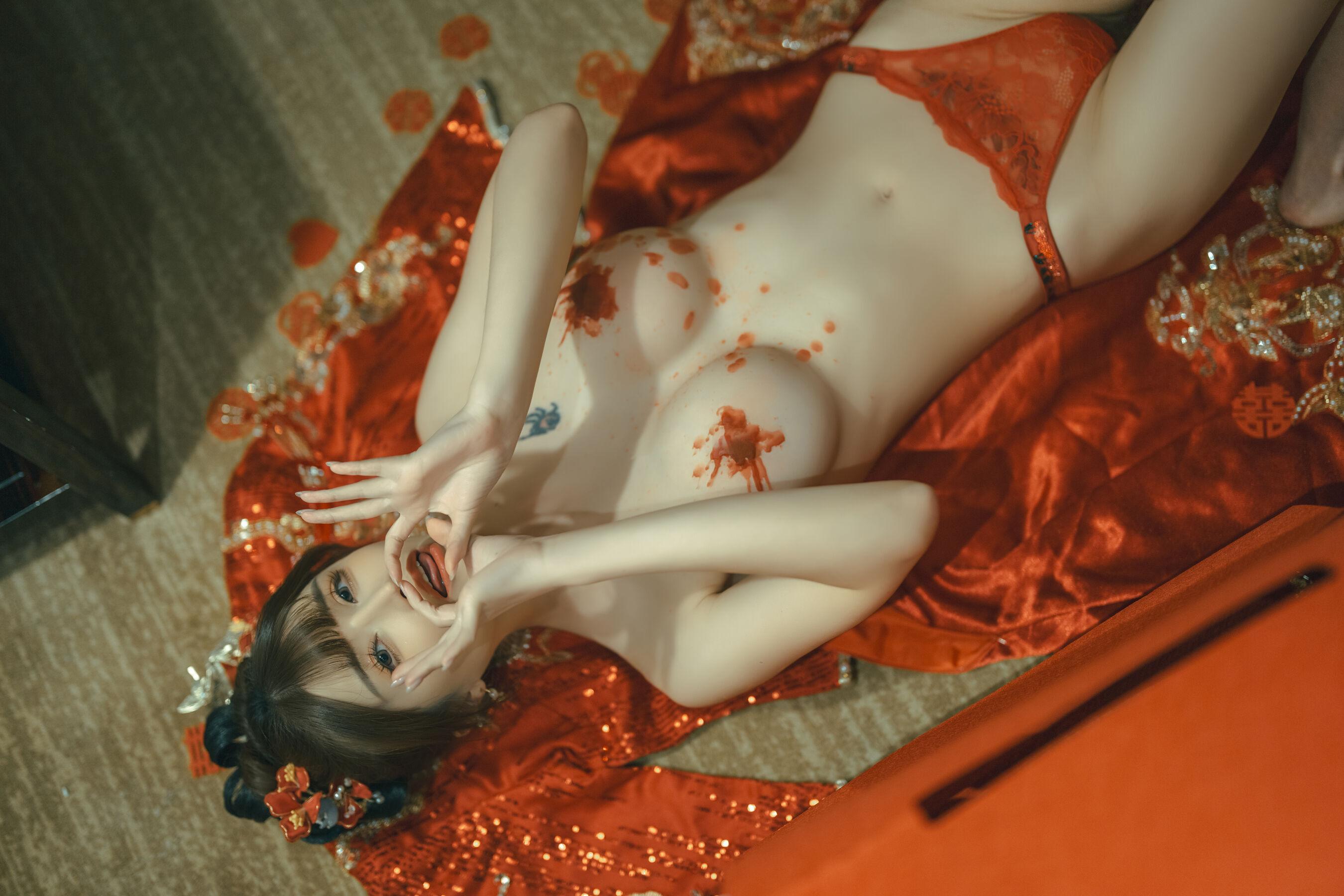 国模套图 新婚小故事(18)