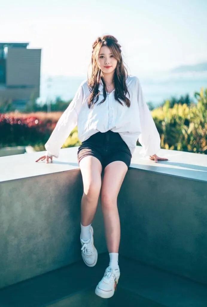 港女J图：Lisa Wong 的迷人风采尽在此！(3)