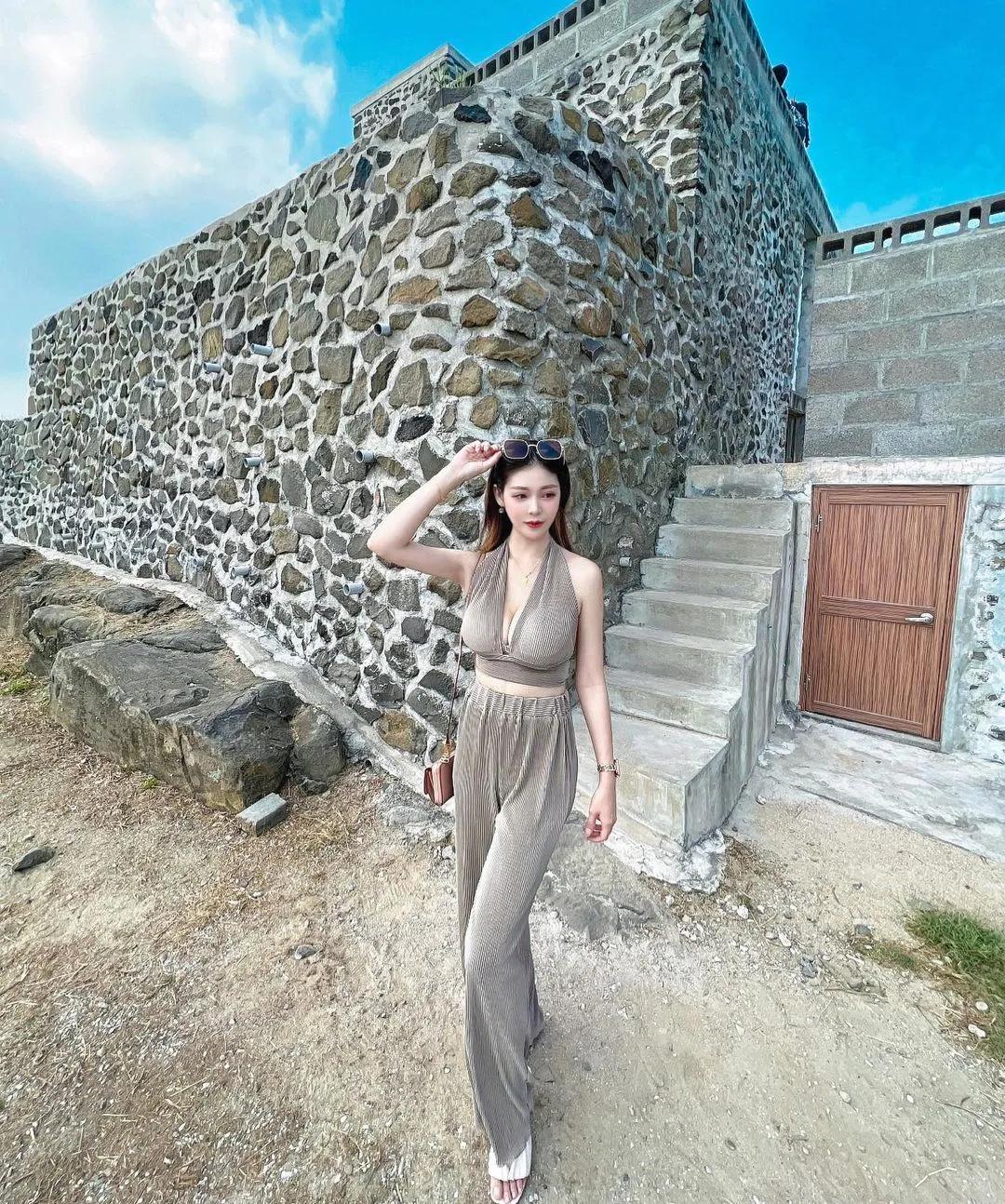 性感爆发「Ting Yi」身材不得了光看就难掩兴奋(29)