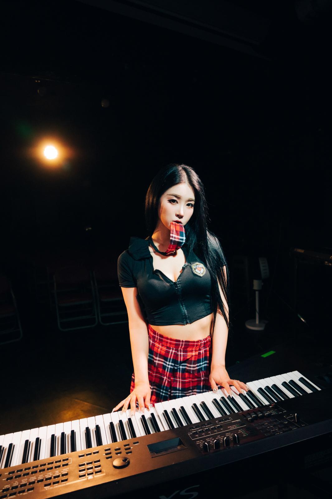 [Loozy] Bomi (보미) - Covert stage (S.V)(81)