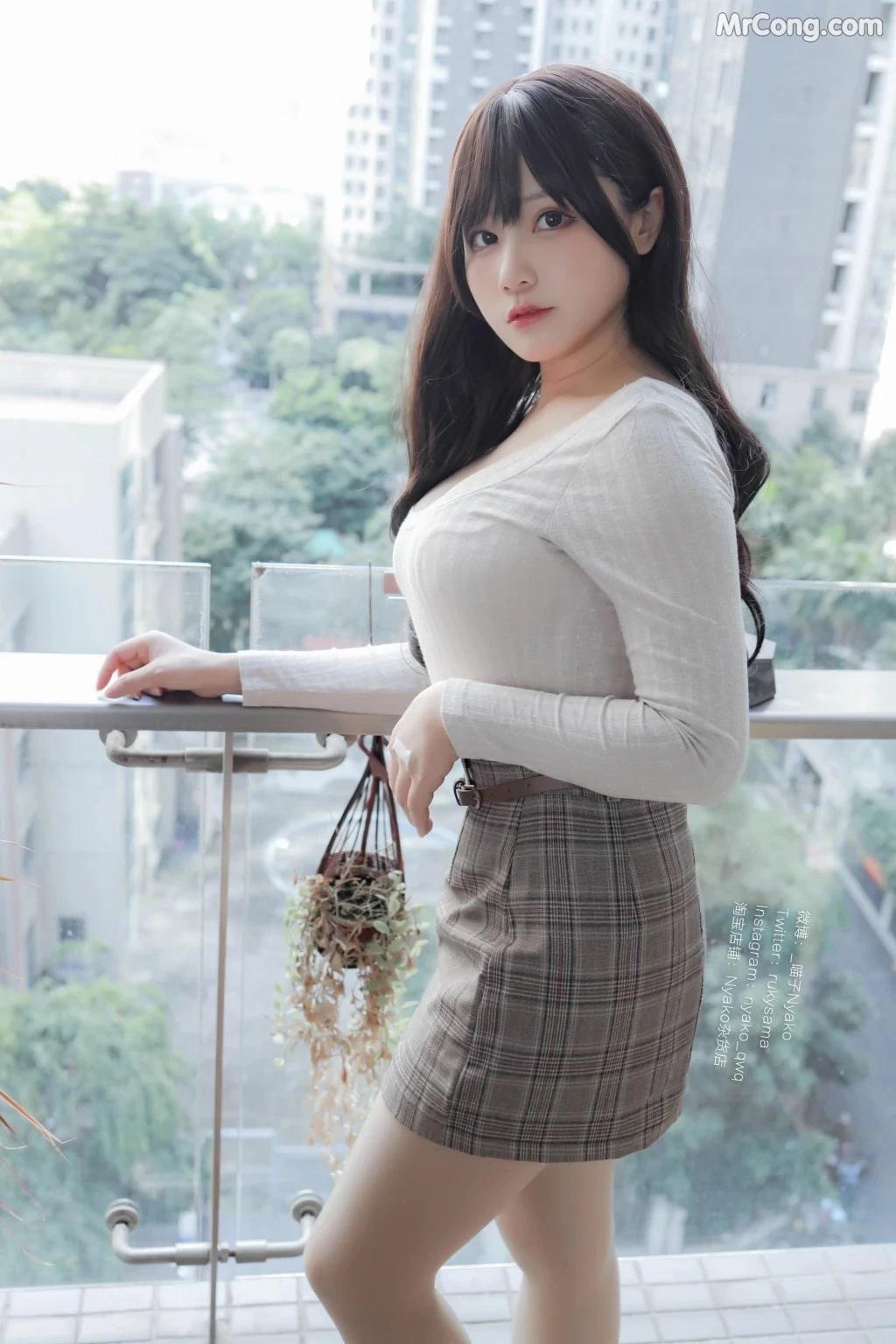 Nyako - Married Woman Book (88 photos)(67)