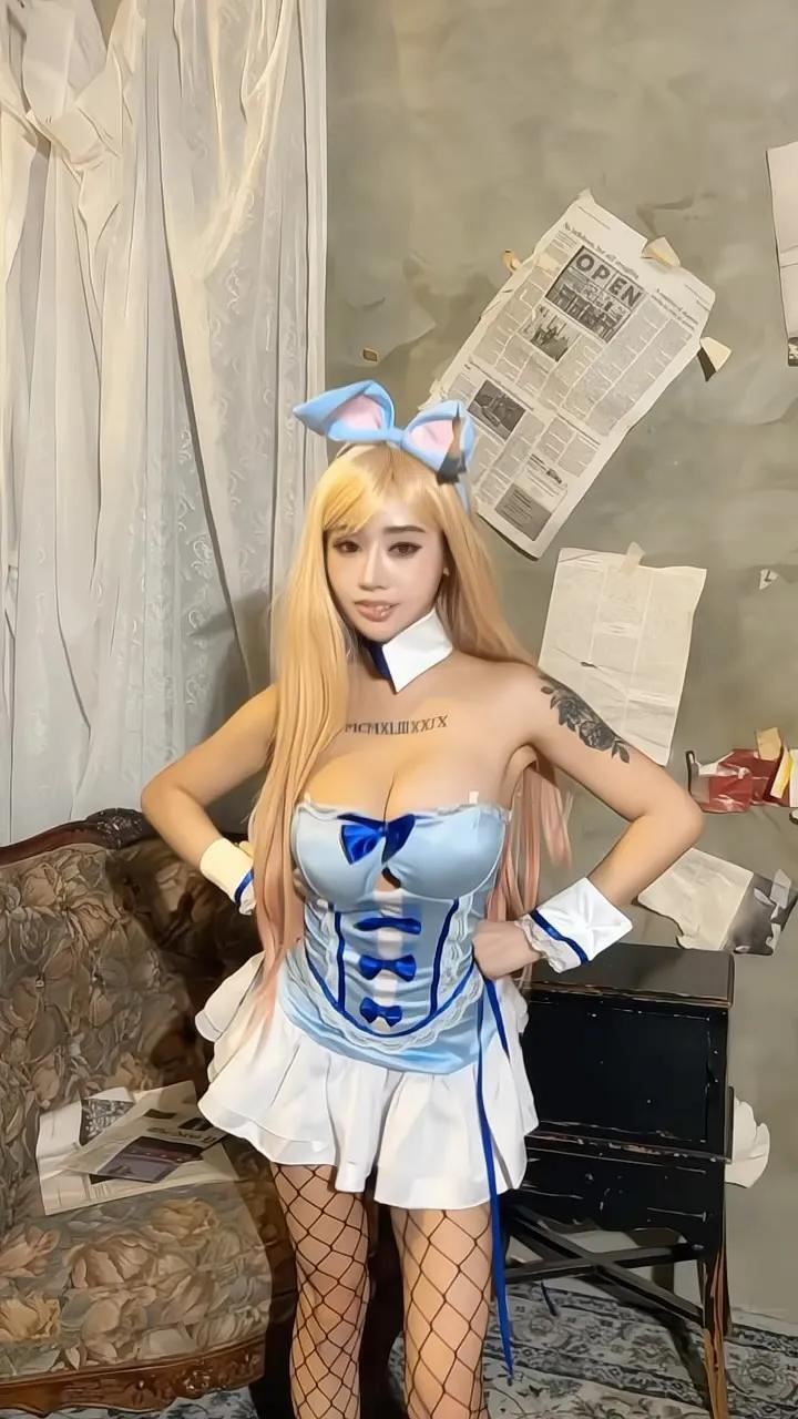 邻家美女「韶瑄Bebe」气质脸蛋搭配甜美微笑 恋爱感十足(7)