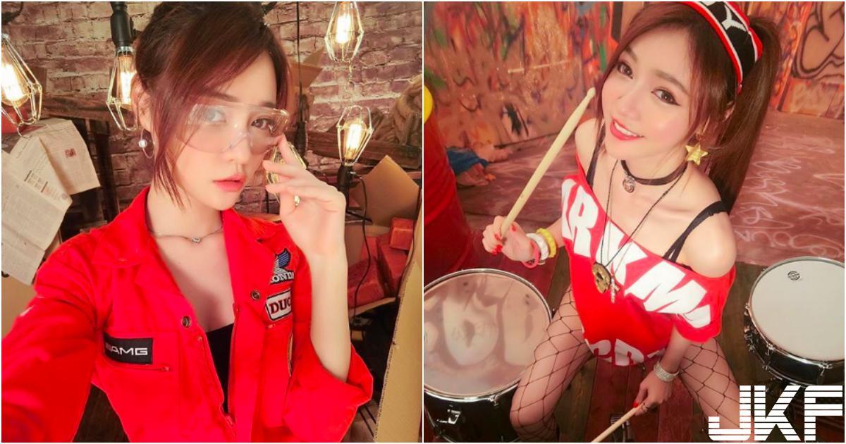 超极品！甜美「摇滚系女孩」完美颜值太诱人！满满的「迷人气质」画面好犯规…-小湿妹图(1)