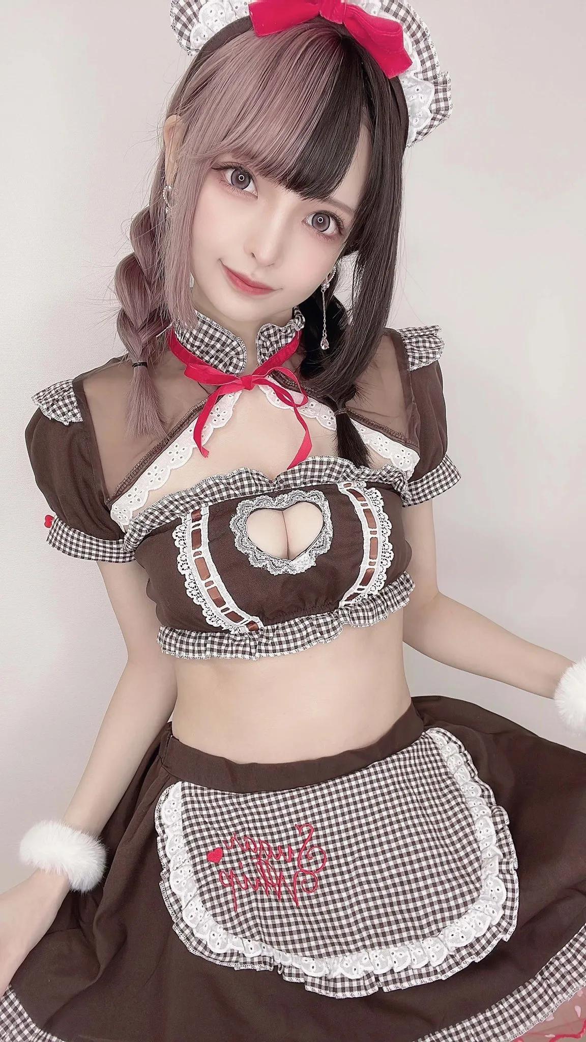 萌系Coser撒娇嘟嘴威力太强大　可爱照连发直接爆击心脏…让人全身酥麻(33)