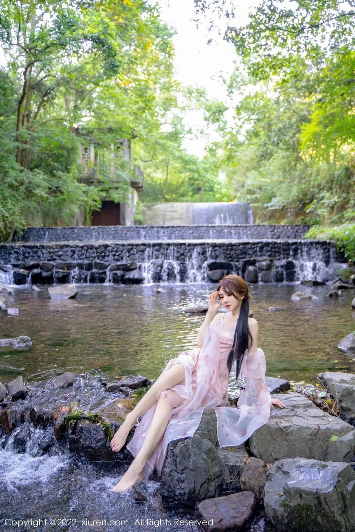 [XiuRen秀人网]第5690期婠婠么写真(13)