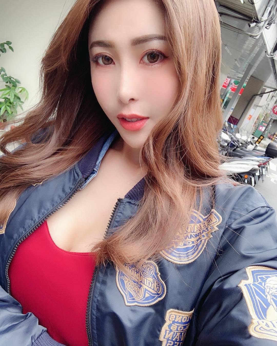 夜勤病栋！坏坏小护士「黄艾比」爆奶上工　锁上病房门，整晚调教病人-小湿妹图(22)