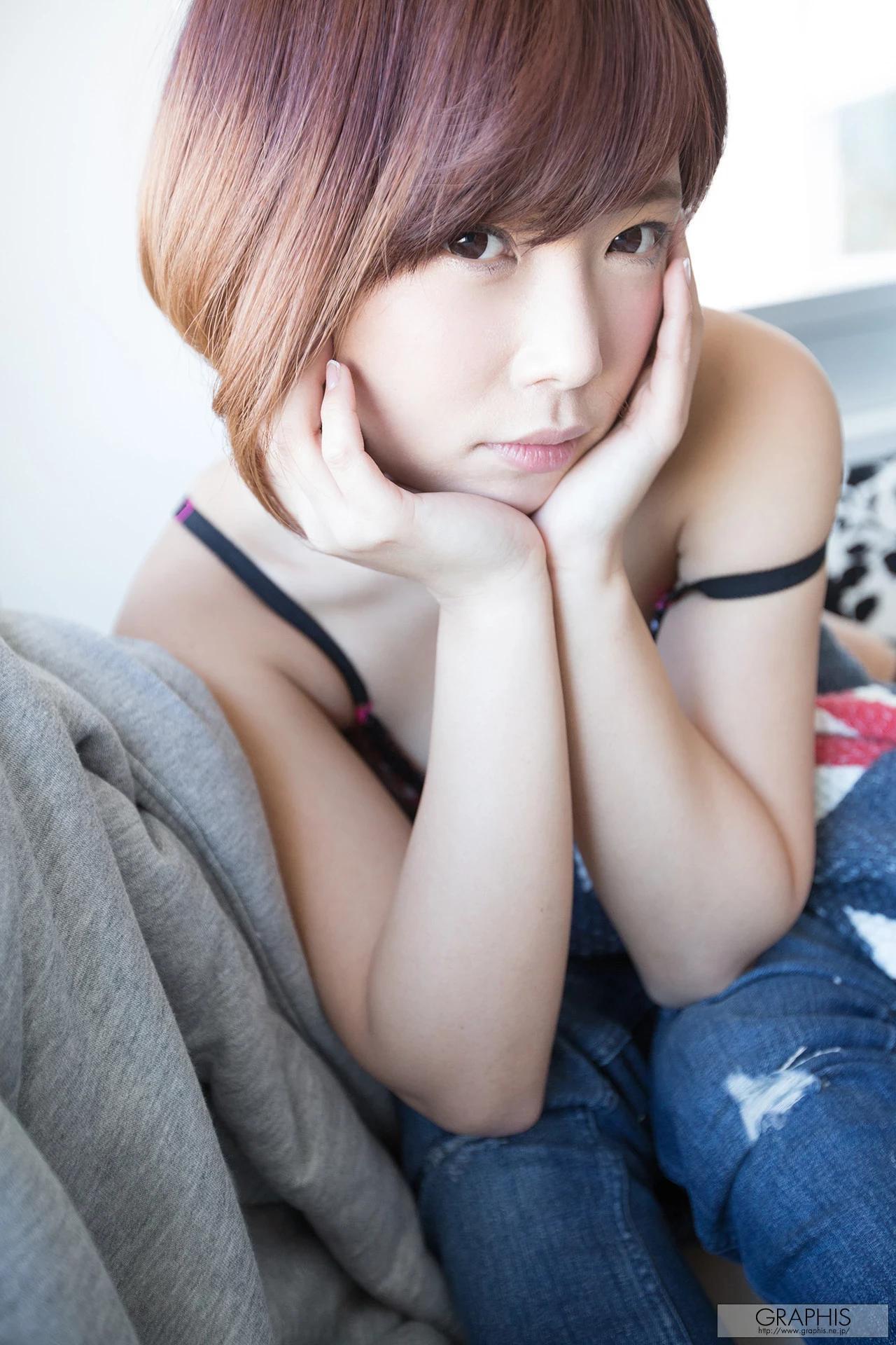 [紗倉まな] 短髮女神火辣性感連拍 色氣誘惑 (40P)(21)