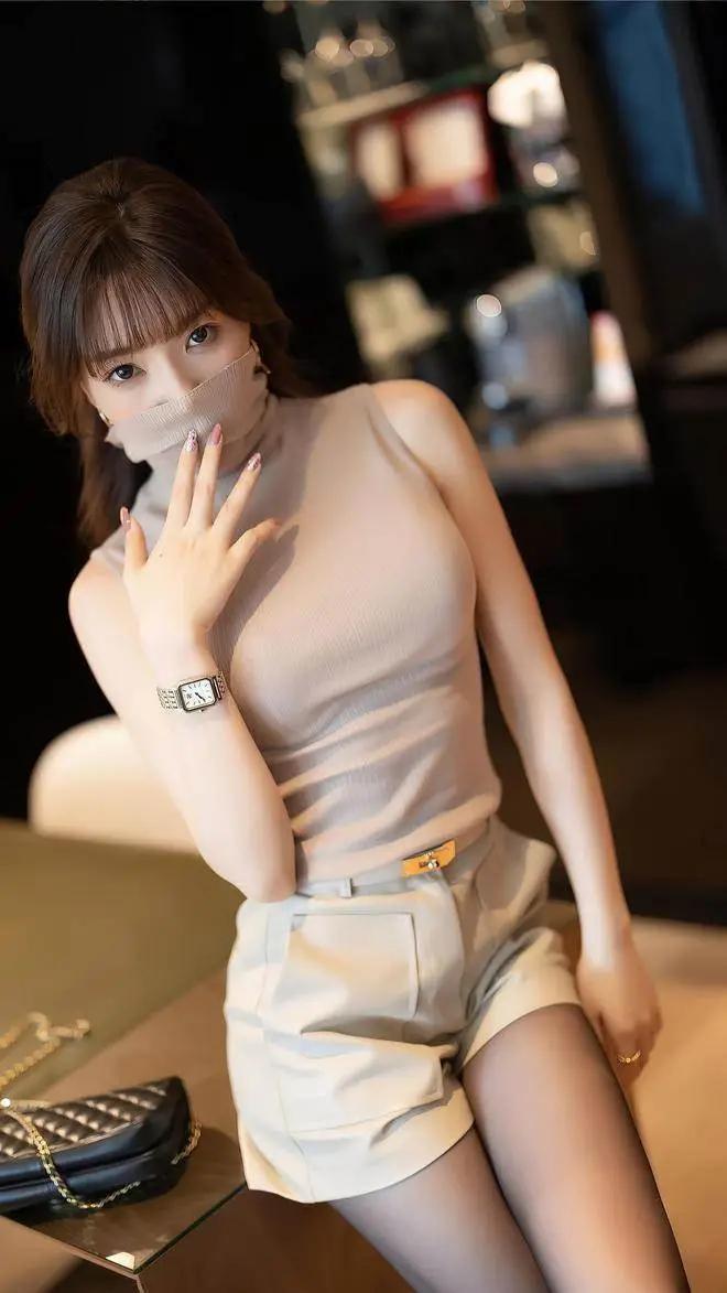 黑丝短裙高跟少女 妩媚动人(14)