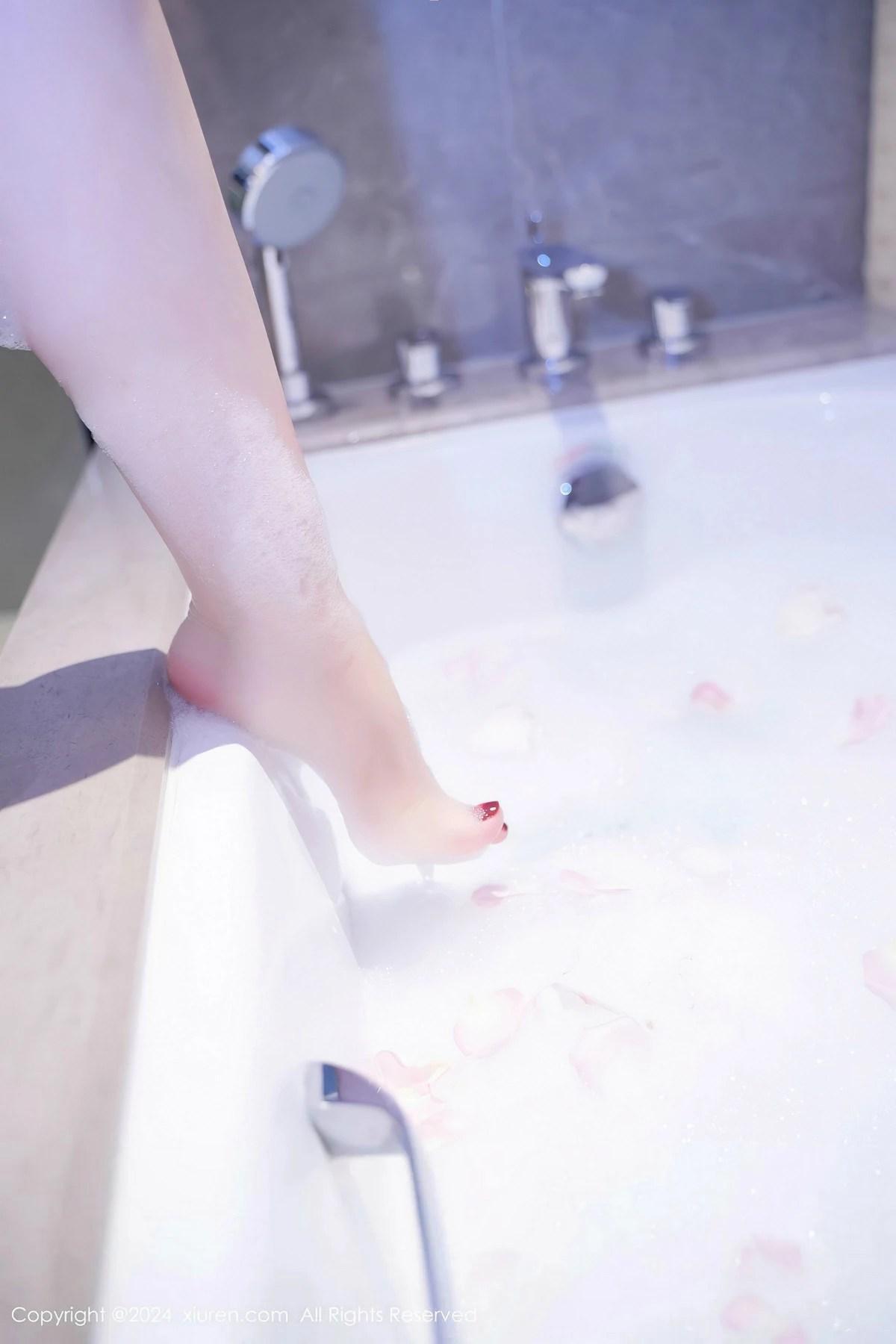 [XiuRen秀人网]第8416期美七写真(29)