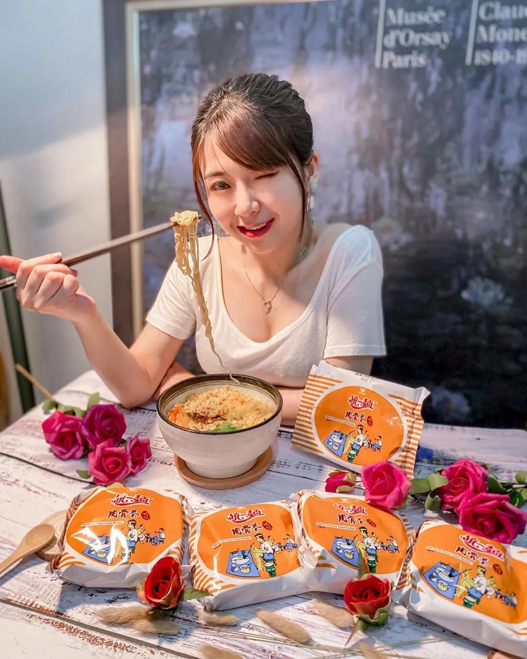 TIFFANY CHEN 身材凶爆根本视觉飨宴...小头硬邦邦(5)