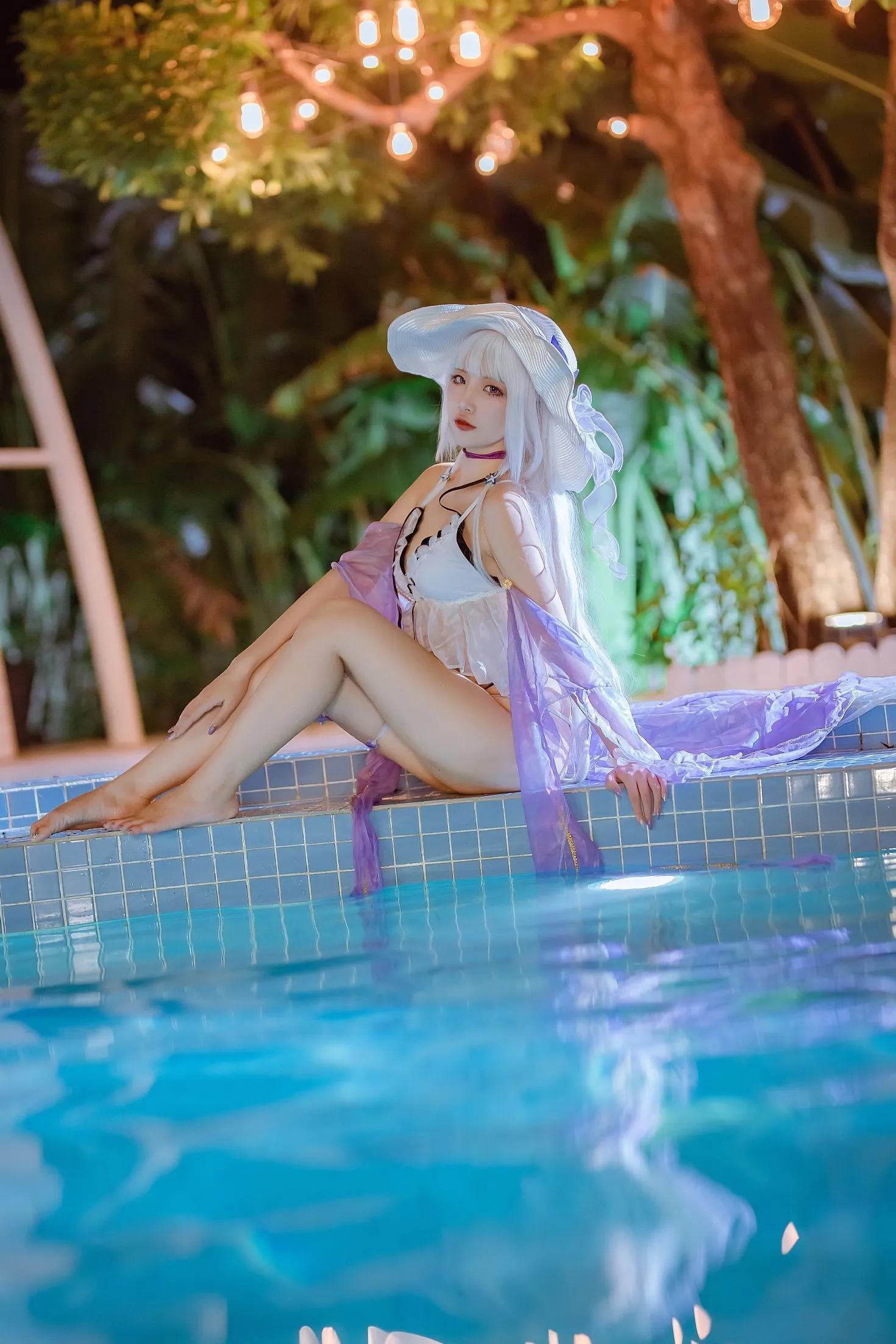 二佐 碧蓝光辉泳装(2)