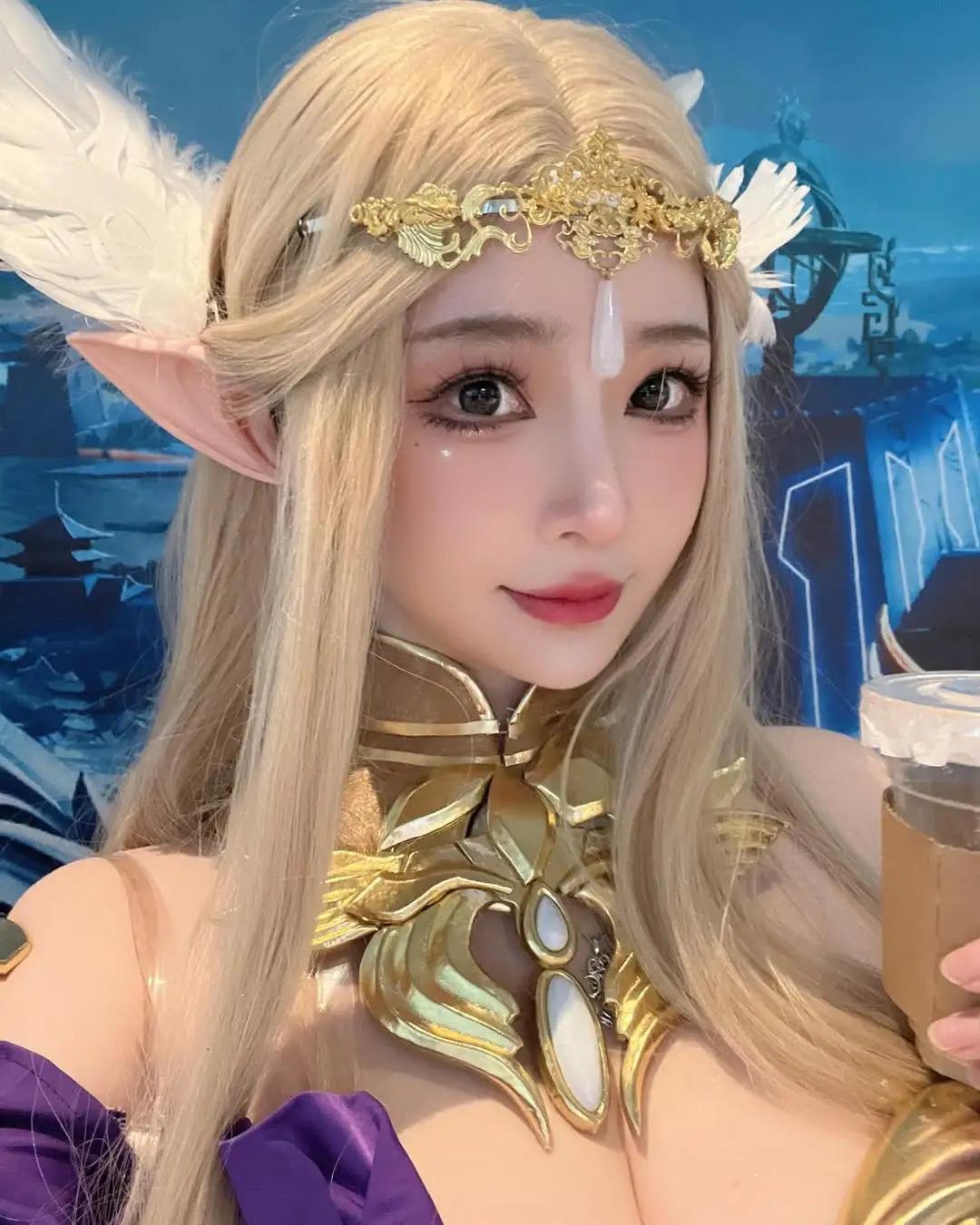 惹人喜欢「叉子宝宝_」气质性感兼具 丰满胸型好(13)