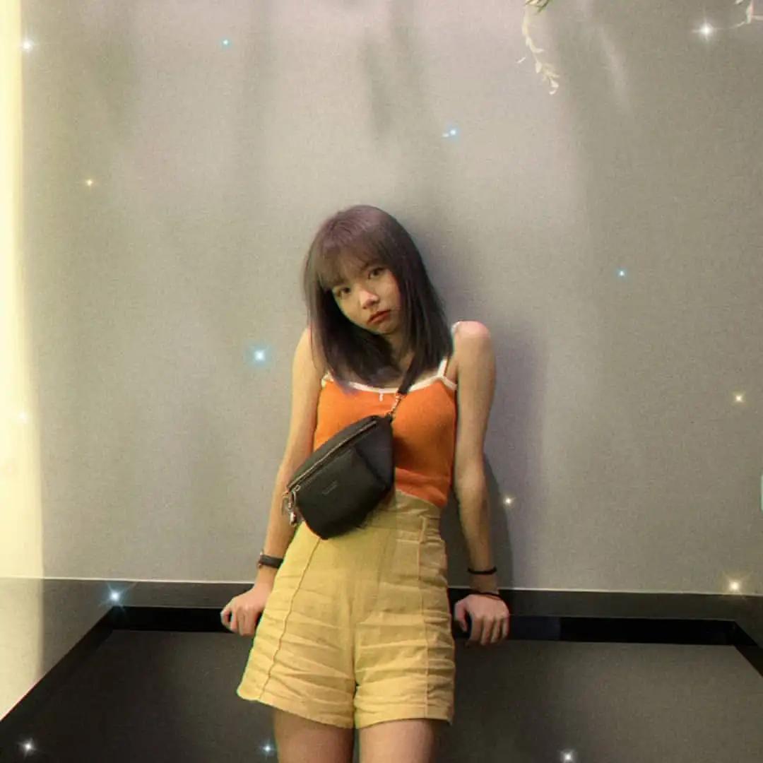 冲突美！大马短发妹「小蔡Irene Shin」稚嫩脸蛋笑容甜美，纤细腰间却喷发强大辣气！-小湿妹图(2)