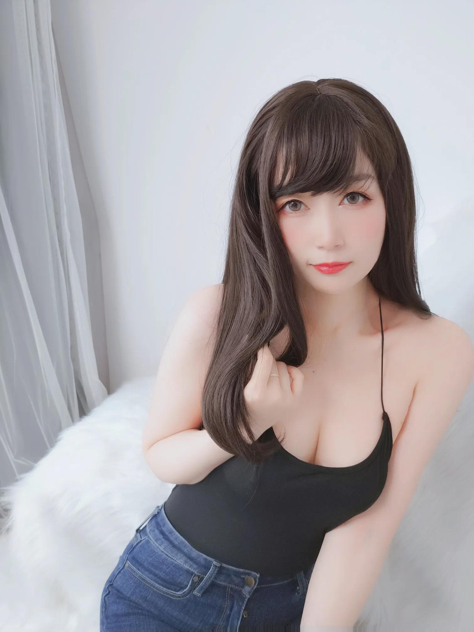 白银81《露背上衣》后背视角正气爆发(15)