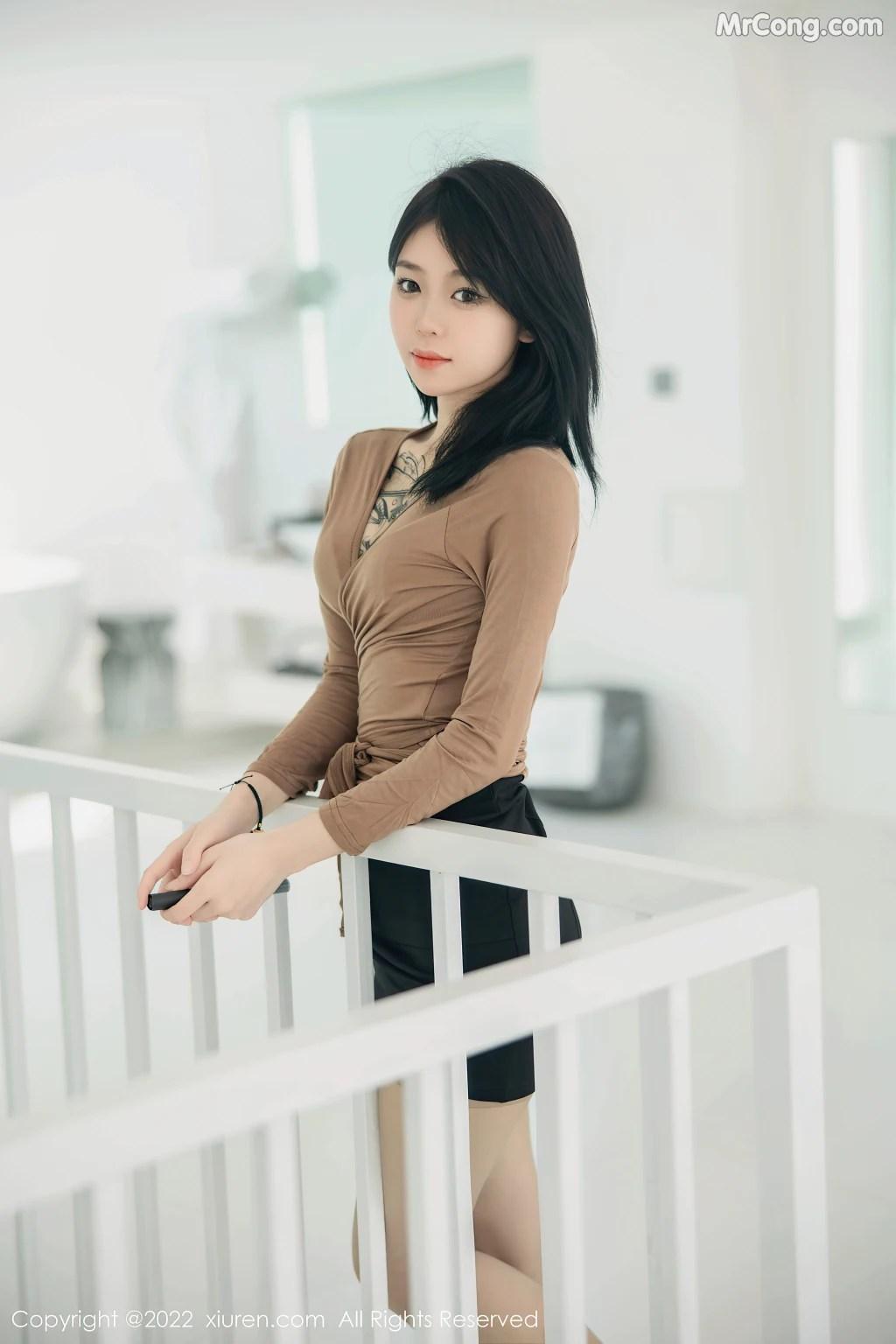 XIUREN No.5587: 奶瓶 (101 photos)(47)