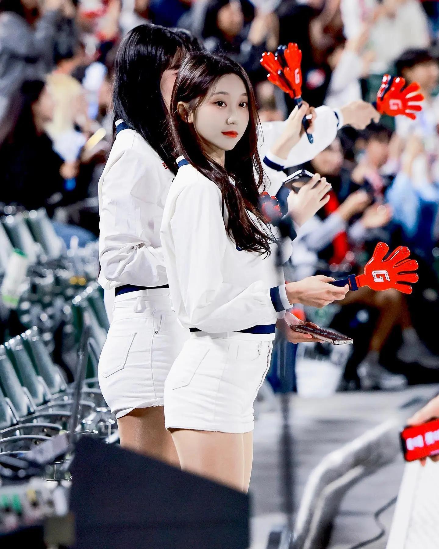 Park Dam-Bi(朴淡备)(58)